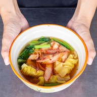 เมนูของร้าน โหน่ง ชะชะช่า บะหมี่เกี๊ยว ยโสธร