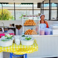 นมสด สตอเบอร์รี่ Yummy นวมินทร์