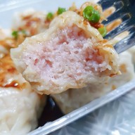 เกี๊ยวบางทรายในตำนาน