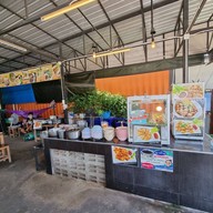 บรรยากาศ ต. ก๋วยเตี๋ยวลูกชิ้นปลา