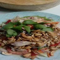 ผัดกระเพราอิ่มอร่อย🥂หอยทอด🍓หมูกรอบ🥃