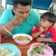 หลุมเงิน คาเฟ่