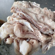 หน้าร้าน ก๋วยเตี๋ยวปลา แยกศรีวรา