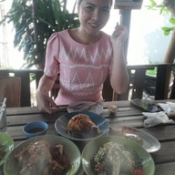 ร้านติ๋มจ๋า