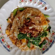 ผัดกระเพราอิ่มอร่อย🥂หอยทอด🍓หมูกรอบ🥃