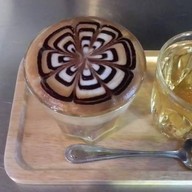 บ้านหอมกาแฟสาขา1 บ้านหอมกาแฟหลังปั๊มเอสโซ่