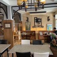 Schnitzel's Sukhumvit 36