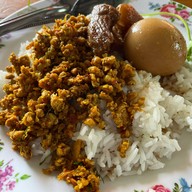 ข้าวแกงปักษ์ใต้ (เมืองลุง) แม่พรรณ