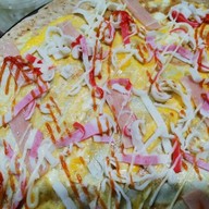 ❤️ เลิฟ อิส เครป ♥️ สาขาหน้าคอนโดลุมพินี