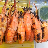กุ้งเผาอยู่ดีซีฟู้ดคอสะพานบางน้ำจืด หัวโค้งคอสะพานบางน้ำจืด