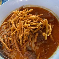 เมนูของร้าน ข้าวซอย ลุงประกิจกาดก้อม