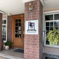 Schnitzel's Sukhumvit 36