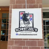 Schnitzel's Sukhumvit 36