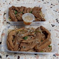 เมนูของร้าน ตั้งใจอยู่ Wall Street Tower สุรวงศ์