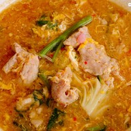 เมนูของร้าน ข้าวต้มปลาตราโด่งอาหารทะเลตามสั่ง