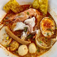 ก๋วยเตี๋ยวเที่ยงตรง