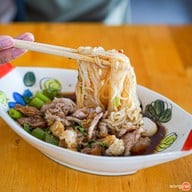 ก๋วยเตี๋ยวเรือเข้าท่า  หัวหิน