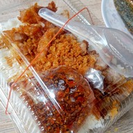 เมนูของร้าน ข้าวหมูทอด ตั้ง ตัว ฮะ เพชรเกษม77