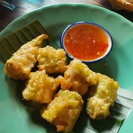 เมนูของร้าน ขนมจีนต้นก้ามปู นวลจันทร์ .