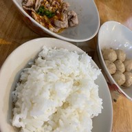 ก๋วยเตี๋ยวเรือท่าสนาม นครปฐม