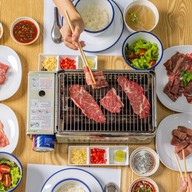 บรรยากาศ ถูกเนื้อ ถูกตัว