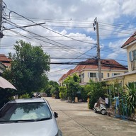 หน้าร้าน ก๋วยเตี๋ยว คั่วไก่ 1
