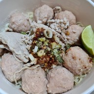 เมนูของร้าน หมูตั่วเฮีย โครงการสวนหลวงสแควร์