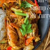 Louder Cafe' health & cuisine