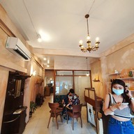 บรรยากาศ Enough for life Bangkok