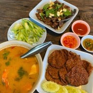 สวนอาหารบ้านลุงคอง