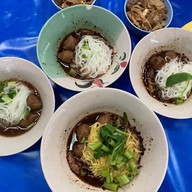 เมนูของร้าน ป.ประทีป ก๋วยเตี๋ยวเรือรสเด็ด พิษณุโลก สาขาพิษณุโลก