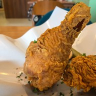 เมนูของร้าน Henryfry Fried Chicken ไก่ทอด เจริญกรุง