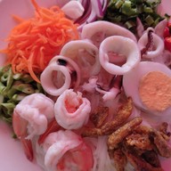 ยำขนมจีนขาลาย&ลาบมาม่า รสเด็ดทีเด็ดสวนพลู&เมนูอื่นๆ