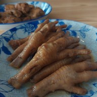 เมนูของร้าน ชีวา ก๋วยเตี๋ยว ข้าวมันไก่