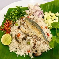 หน้าร้าน โคตรกะเพราอิ่มพุง