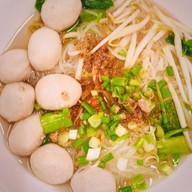 บะหมี่เป็ดย่าง ข้าวหมูแดง บางจาก สาขาตลาดบางจาก สุขุมวิทซอย 95