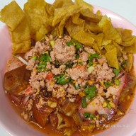 บะหมี่เป็ดย่าง ข้าวหมูแดง บางจาก สาขาตลาดบางจาก สุขุมวิทซอย 95