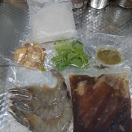 เมนูของร้าน สืบ กุ้งอบ ถนนพระอาทิตย์