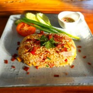 ร้านเราเขาล้อม