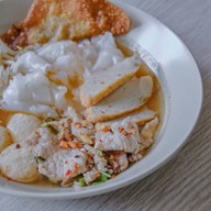 เตี๋ยวอากง สุวินทวงศ์