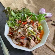 ร้านเราเขาล้อม