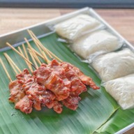 Three Little Birds หมูปิ้งรสเลิศ