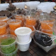 เบื้อง ดวงแก้วพลาซ่า