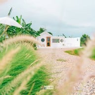 White House Cafe' Chainat