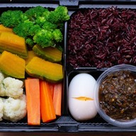 คุณมล อาหารคลีน กาญจนบุรี แก้วบูทิค