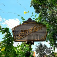 หน้าร้าน มหาสวัสดิ์ คาเฟ่แอนด์การ์เด้น