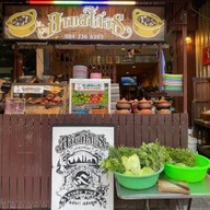 ลาบยโสธร สามเหลี่ยมดินเเดง