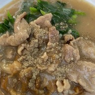 คนบางกง ราดหน้ายอดผัก อาหารตามสั่ง