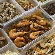 ตั้งใจอยู่ Wall Street Tower สุรวงศ์