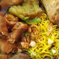 ร้ายก๋วยเตี๋ยวแพรวา (15.51)